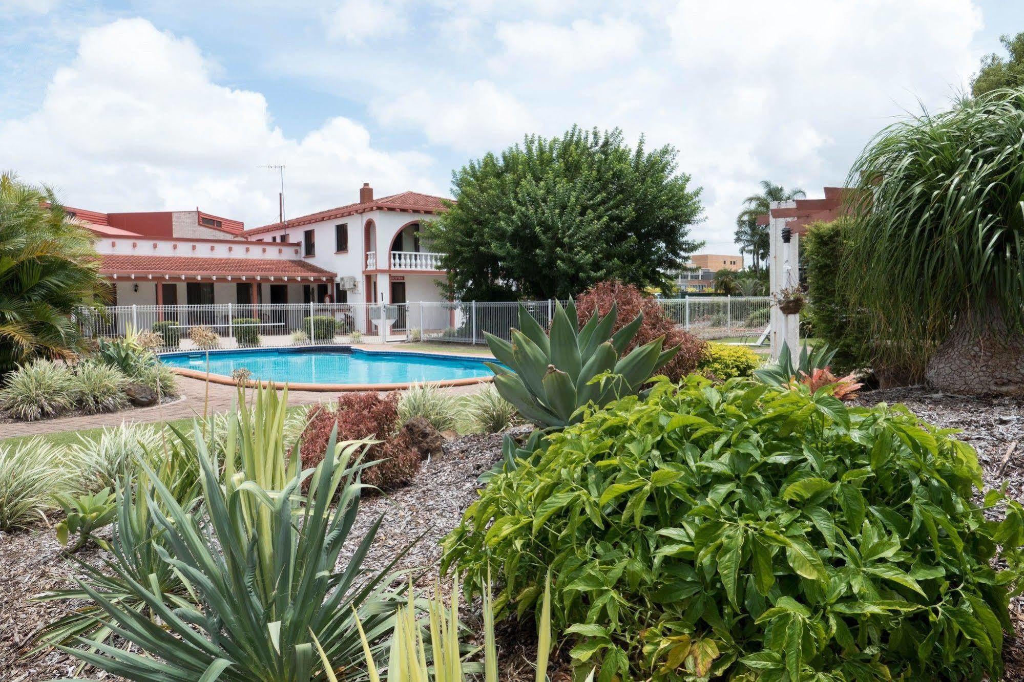 Bundaberg Spanish Motor Inn Exterior photo